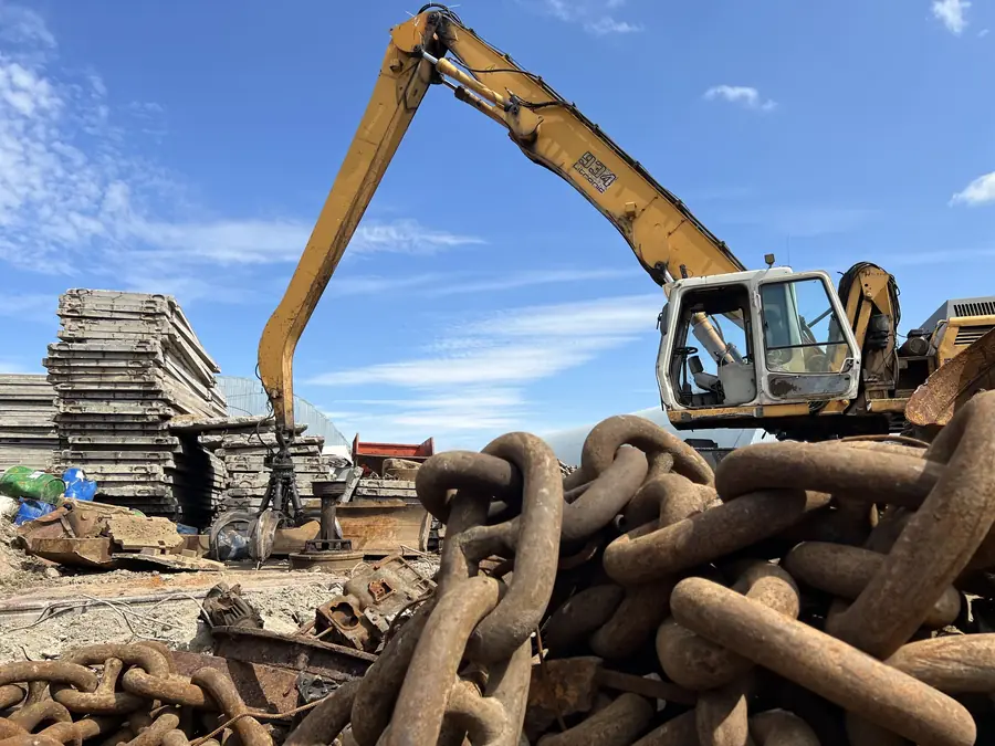 Liebherr и металлические цепи